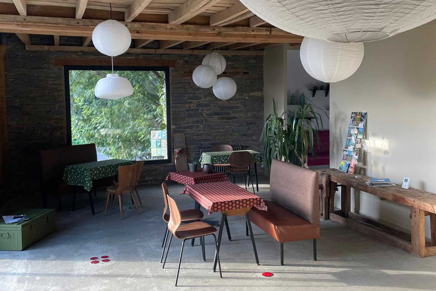le-regalicieux-espace-salle-a-manger